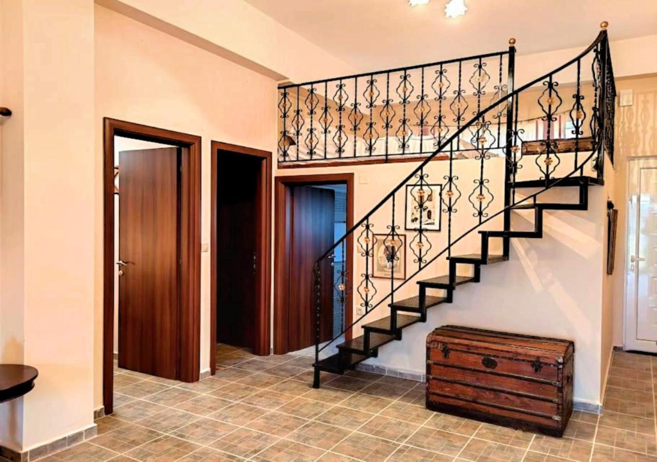 Villa Nelparadi Plátanos Esterno foto